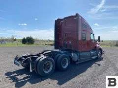 2015 Kenworth T680 Tractor Truck