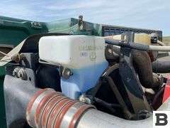 2009 Peterbilt 384 Tractor Truck