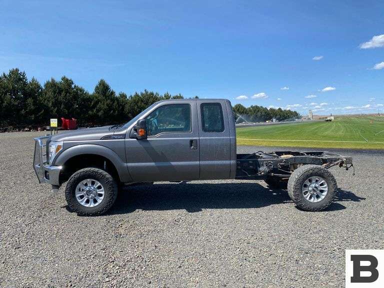 2012 Ford F-350 Cab Chassis Pickup