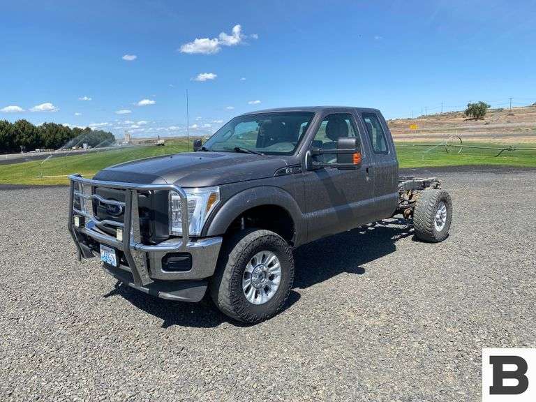 2012 Ford F-350 Cab Chassis Pickup