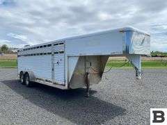 2001 Featherlite 5320 Stock Trailer