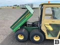 John Deere Gator