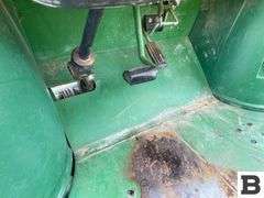 John Deere Gator