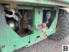 John Deere Gator