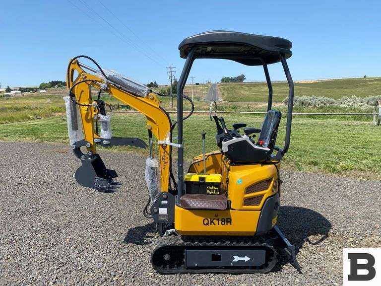 2025 CFG QK18R Mini Excavator - Booker Auction Company