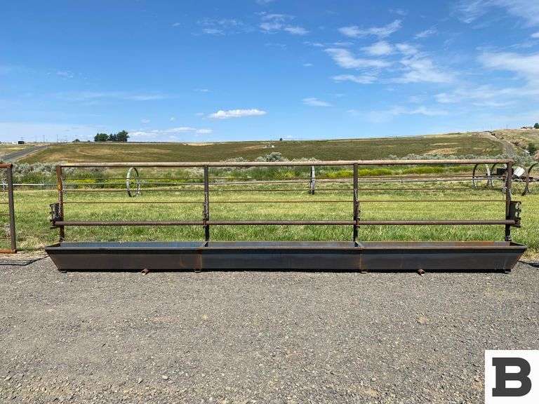 24' Adjustable Height Feed Bunk