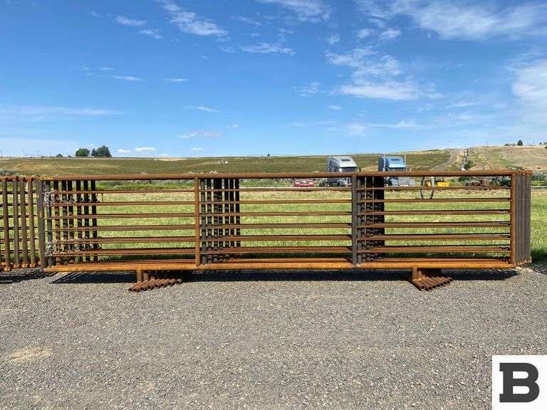24' Free Standing Panels