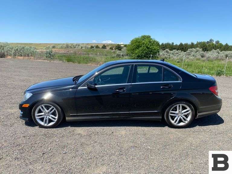 2012 Mercedes-Benz C300 Sedan