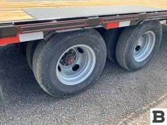 2025 Diamond T 10225DTF Gooseneck Flatbed Trailer