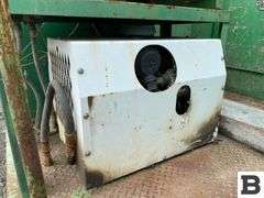 17' A0109 Service Bed -UPDATED LOT