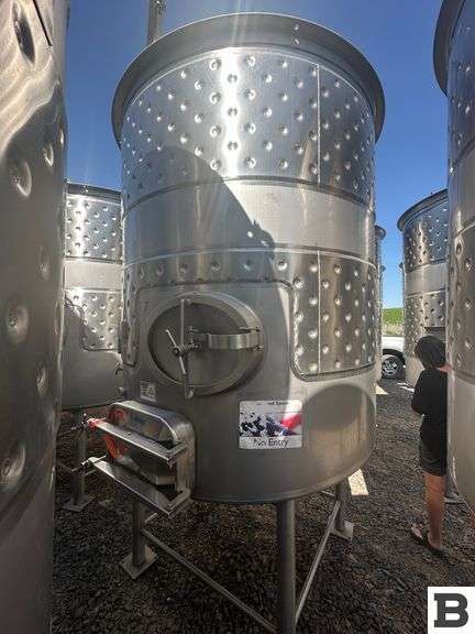 2003 Ripley 1430 Gallon Stainless Steel Fermenting Tank