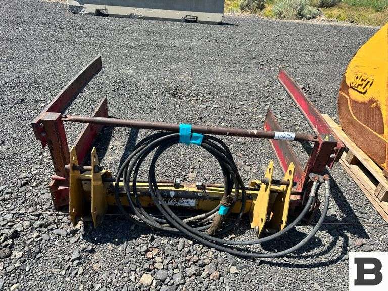 Newhouse Hydraulic Bale Squeeze