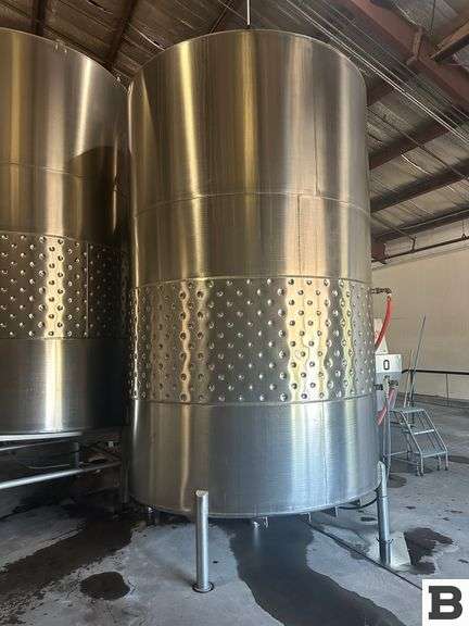 2003 Ripley 4000 Gallon Stainless Steel Blending Tank