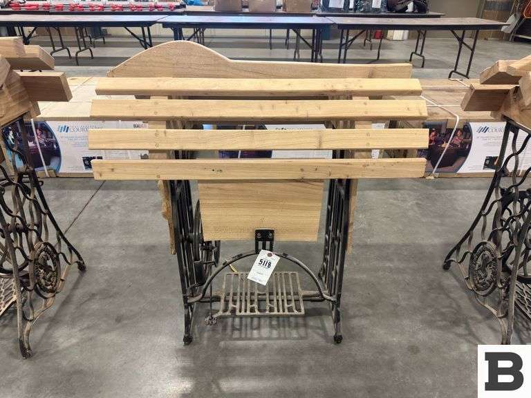 Saddle Stand