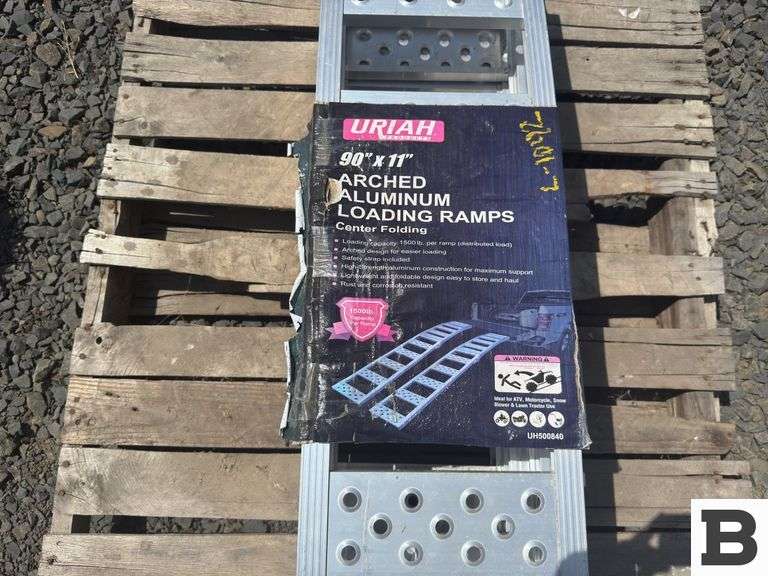 Uriah 90"x11" Arched Aluminum Loading Ramps