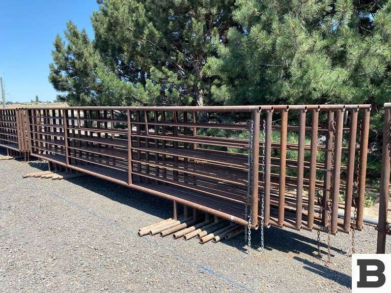 24' Free Standing Panels