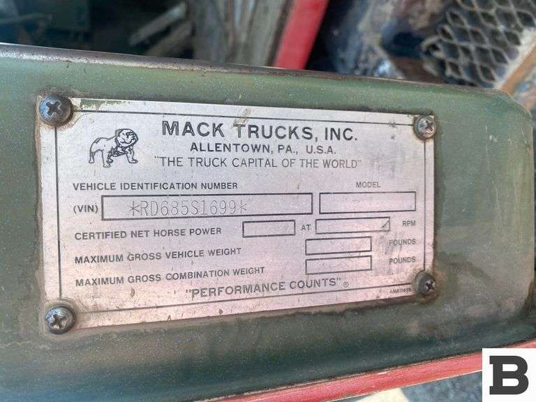 1974 Mack R600 Truck - Booker Auction Company