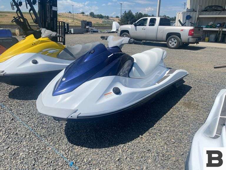 2013 Yamaha Wave Runner 11' Jet Ski