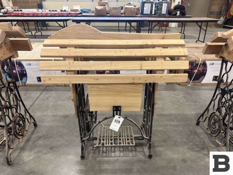 Saddle Stand