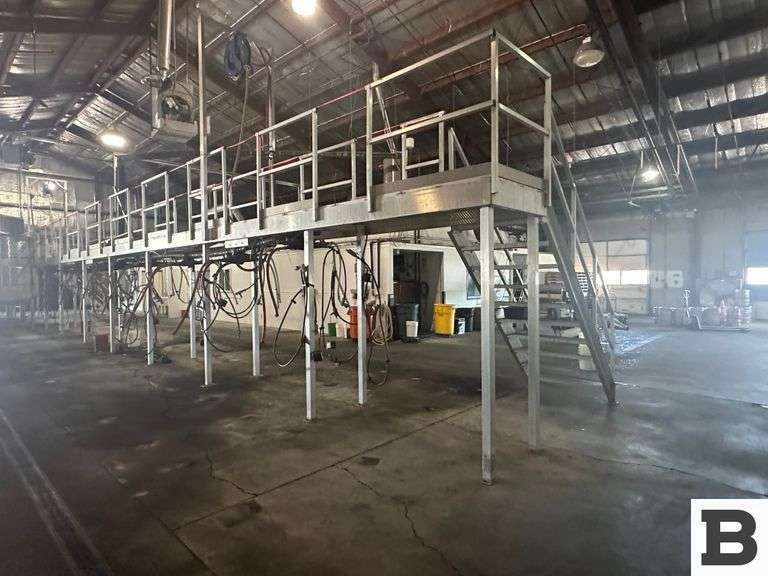 30' Aluminum Catwalk with Stairs