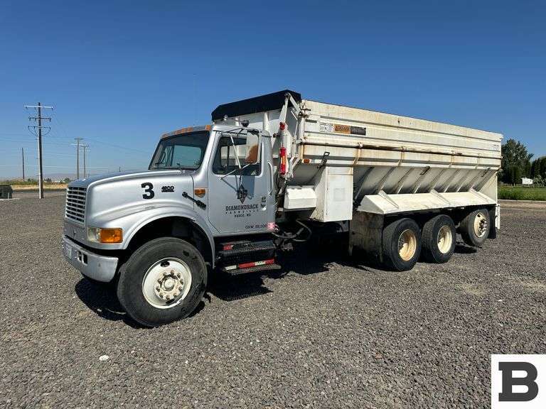1999 International F-4900 Potato Truck - Pasco, WA