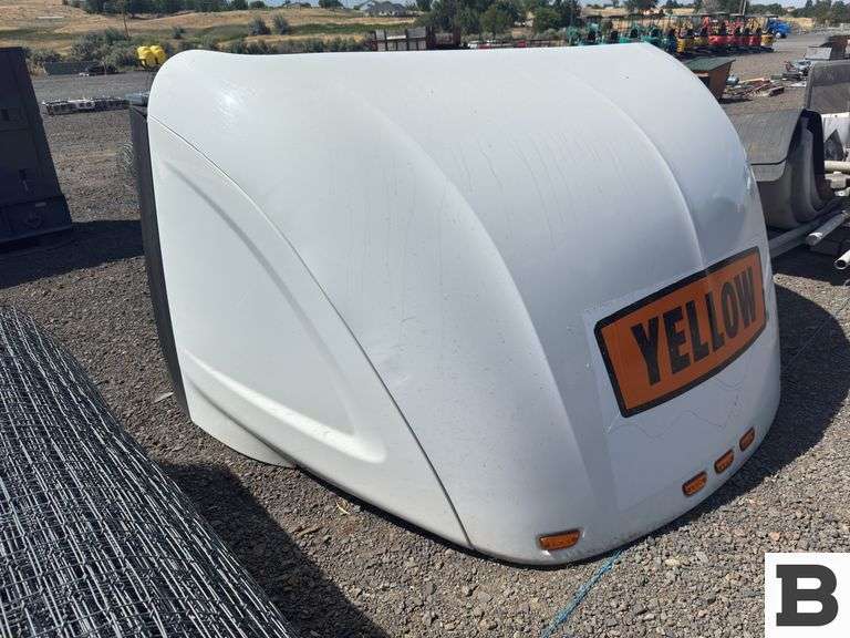 2018 Peterbilt Day Cab Wind Deflector