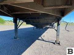 2000 Neville Grain Trailer