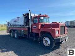 1974 Mack R600 Truck - Booker Auction Company