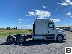 2012 Freightliner Cascadia 125 Tractor Truck