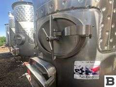 2003 Ripley 1430 Gallon Stainless Steel Fermenting Tank