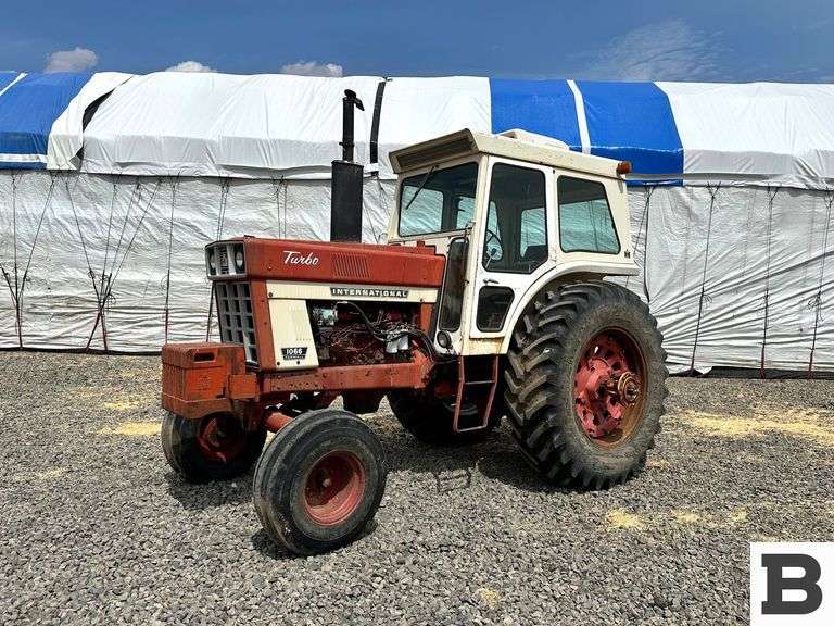 1971 International 1066 Farmall Tractor