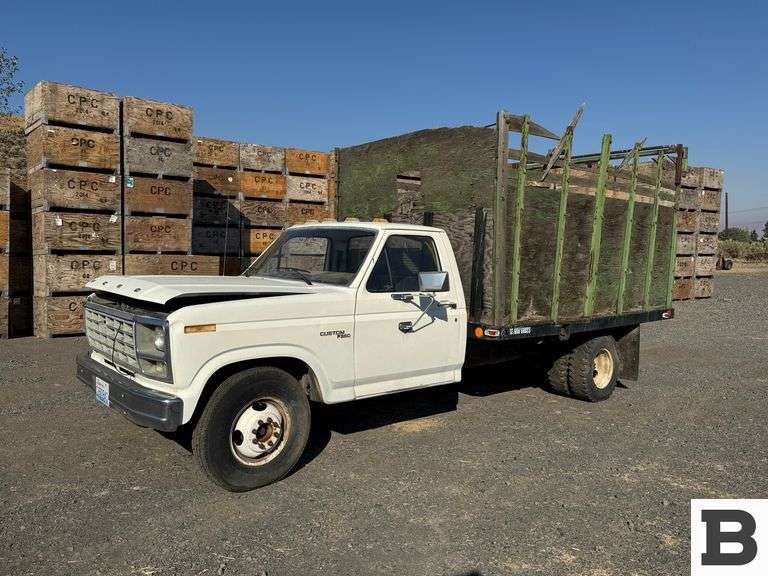 1980 Ford F-350 Flatbed Pickup