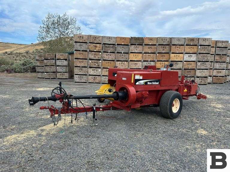 2008 New Holland 580 Baler