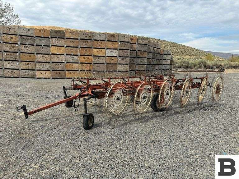 Hesston 3980 Hay Rake