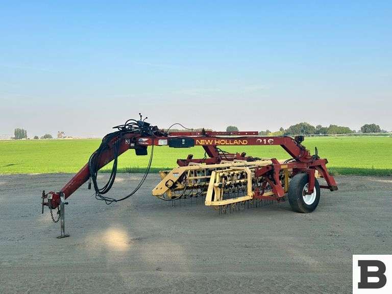 New Holland 216 Rake
