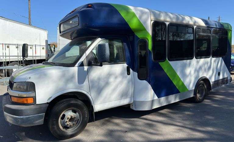 2009 Chevy Shuttle Van
