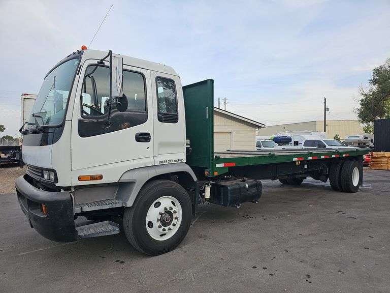 2009 GM Flatbed Truck - Diesel
