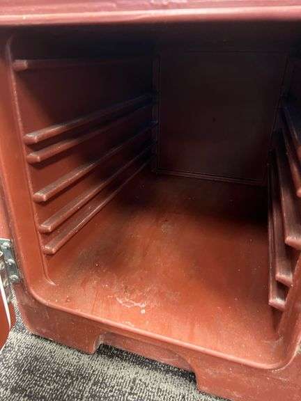 CARLISLE Cateraide Insulated Food Carriers