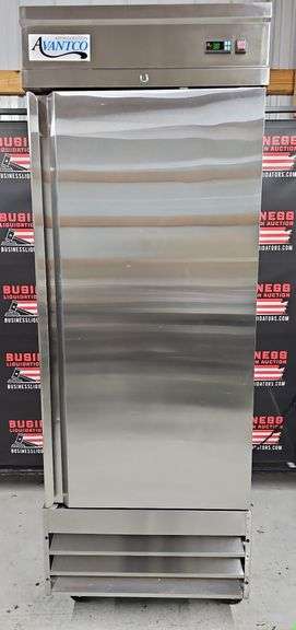 AVANTCO Single Door Commercial Freezer