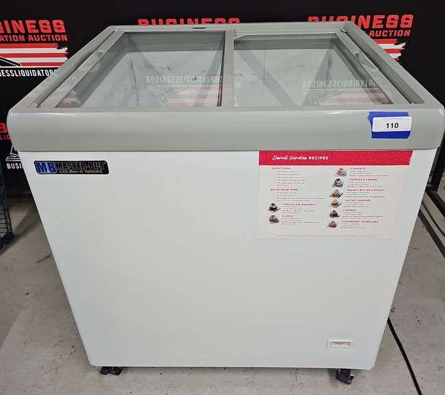 Master-Bilt Coldin-3 Series Chest Showcase Freezer 32"×28"×33"
