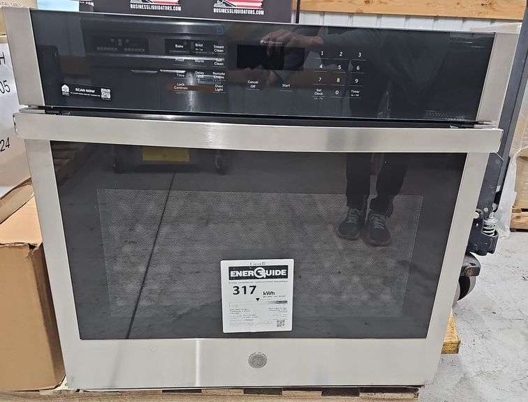 GE Electric In Wall Oven (See Photos)