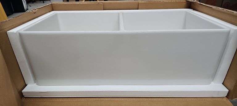 MISENO Double Basin Farmhouse Fireclay Sink 33.25"×18"×10"