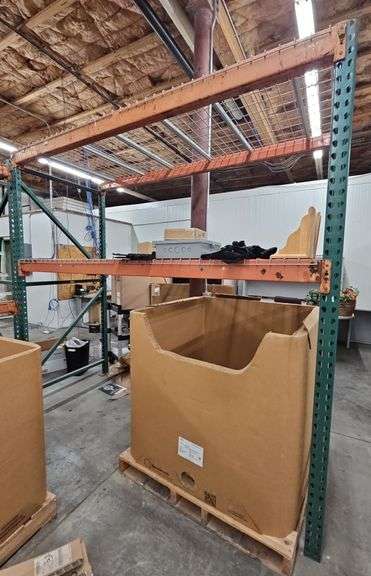 Pallet Racking with Wire Shelf Covers 102