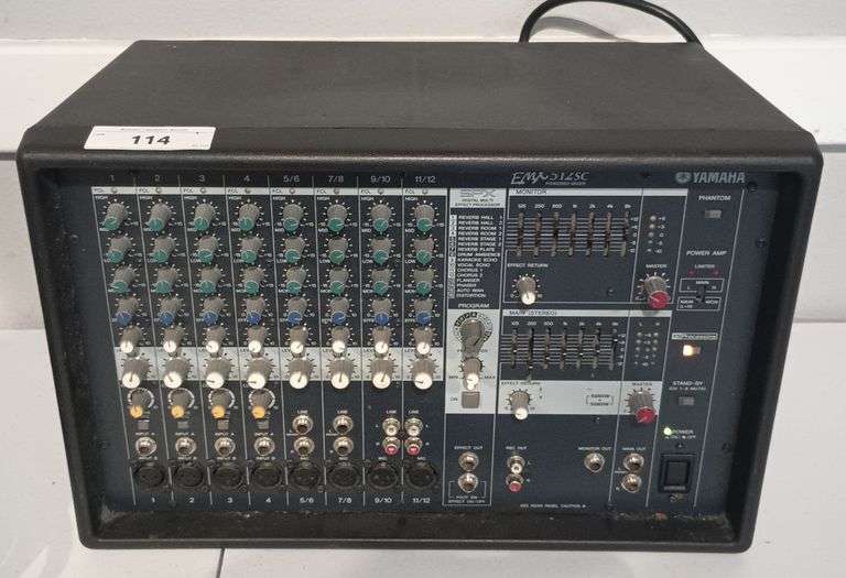 YAMAHA Powered Mixer