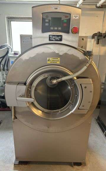 UniMac Commercial Washing Machine - 45lb Max Load
