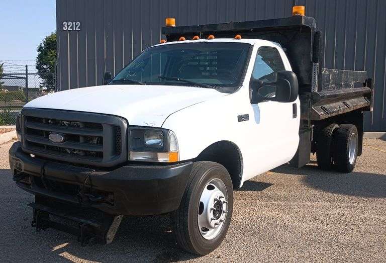 2004 FORD F550 Dump Truck - Diesel - 4x4