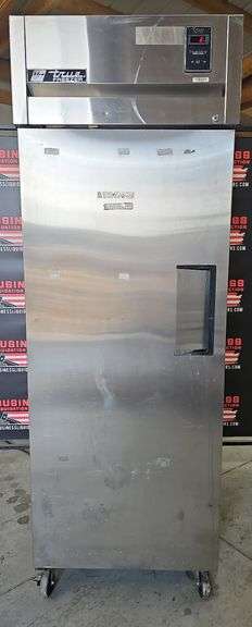 TRUE Top Mount Freezer