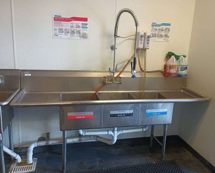 Stainless Steel 3 Compartment Sink