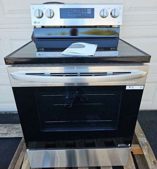 LG Thin Q Electric Range with Power Cord