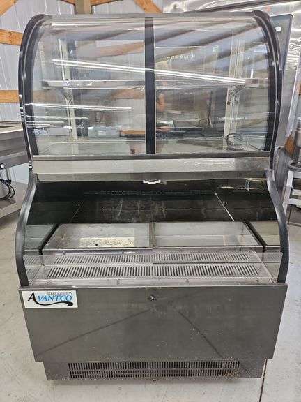 Refrigerated Dual Temp Display Case